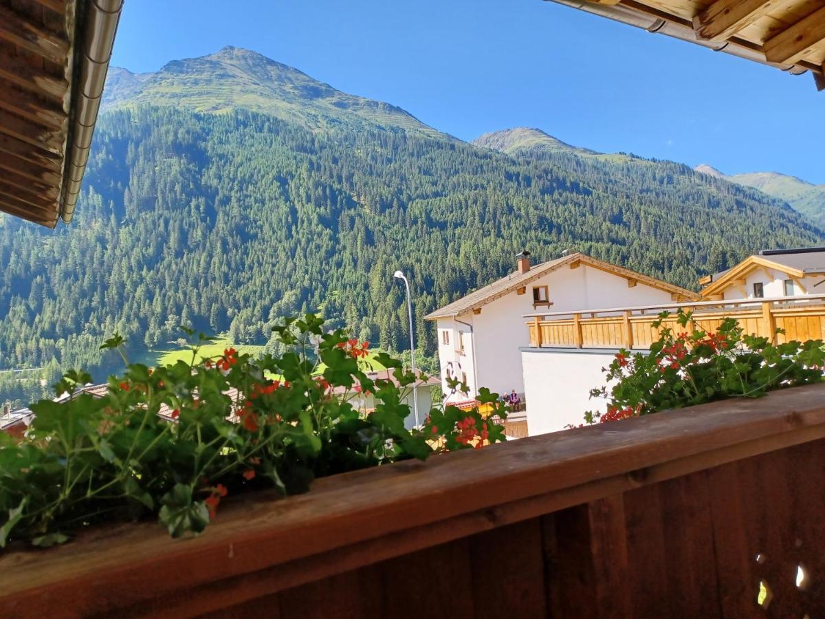 Ferienwohnung Gsoerhof St. Anton am Arlberg Zimmer foto